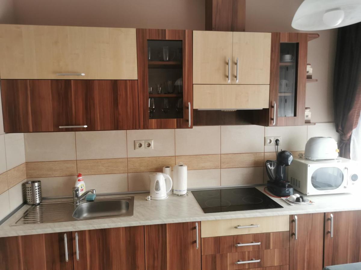 Szabo Apartman Sarvar Ngoại thất bức ảnh